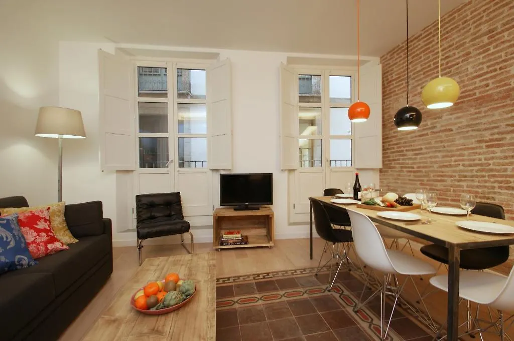 ברצלונה Ramblas Deluxe Apartments