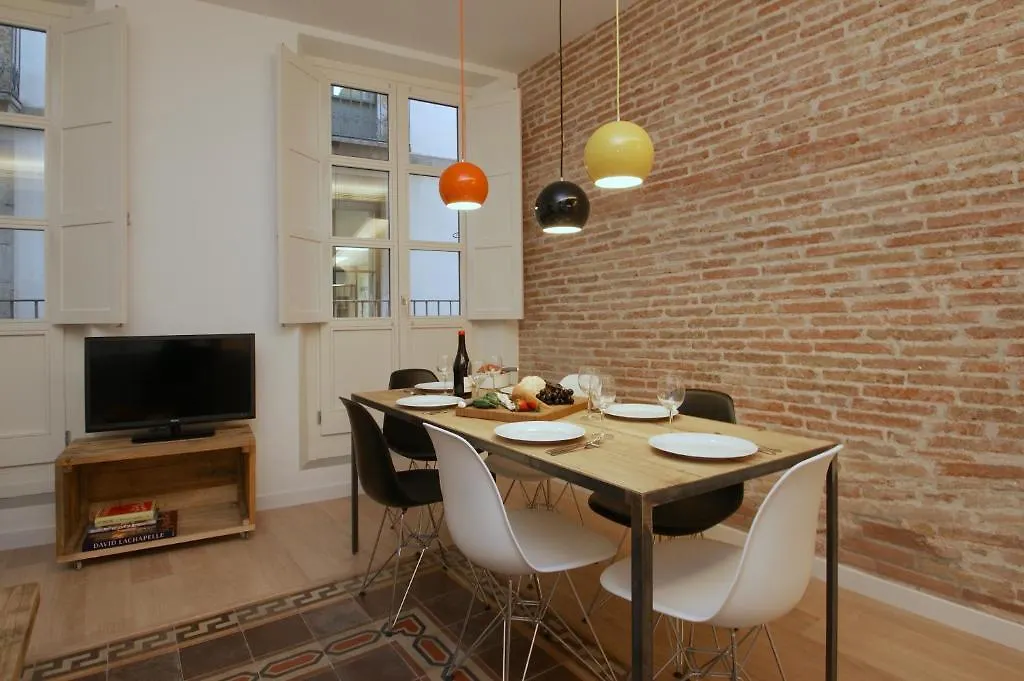 ברצלונה Ramblas Deluxe Apartments ספרד