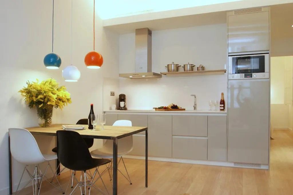 ברצלונה Ramblas Deluxe Apartments