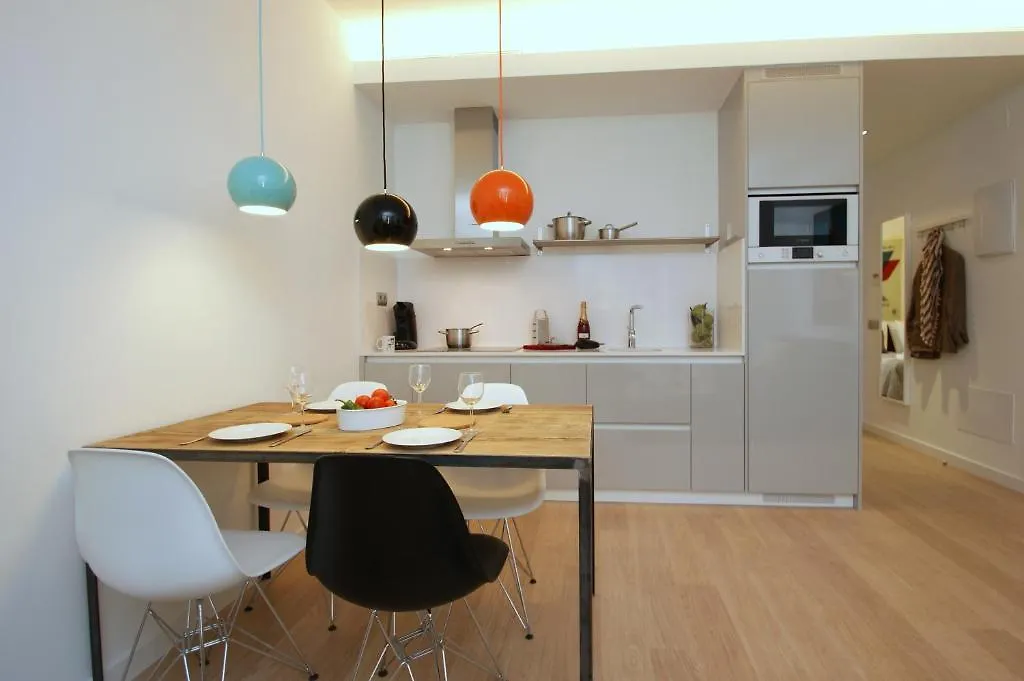 ברצלונה Ramblas Deluxe Apartments
