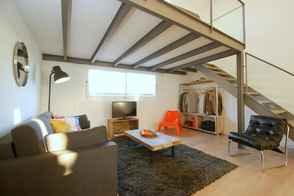ברצלונה Ramblas Deluxe Apartments